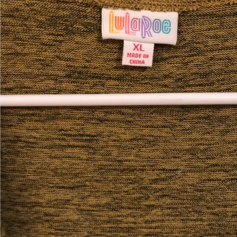Lularoe - Picture 3 of 4